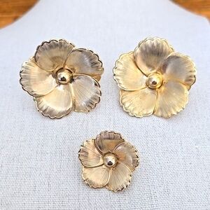 Emmons Jewelry Floral Brooch & Clip-On Earrings
